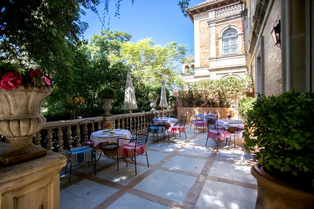 Villa De La Palmera Seville Exterior photo