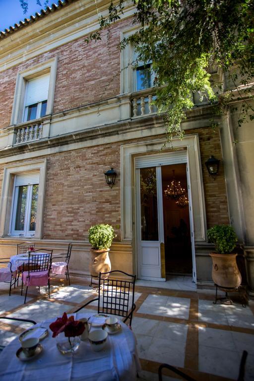 Villa De La Palmera Seville Exterior photo